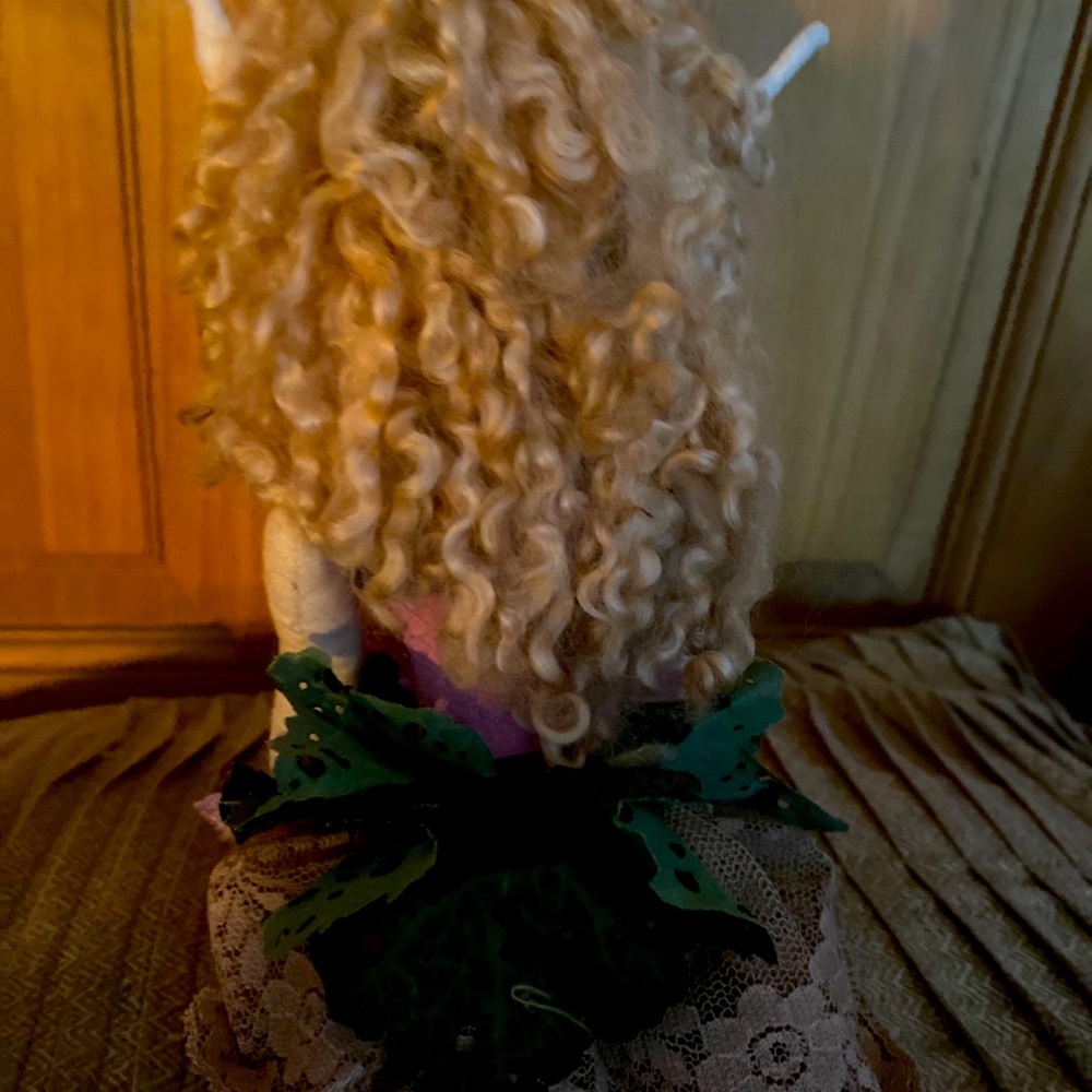 Doll - Picture 4 of 5